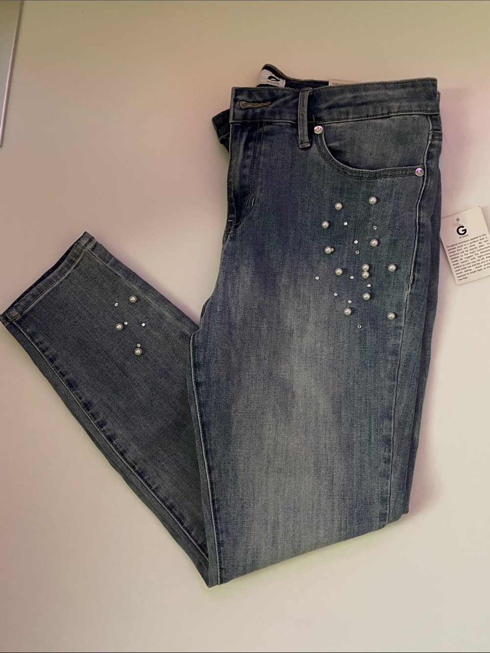 NWT Size 31 Guess Women's Pearl-Embellished Jeans